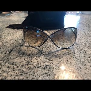 Tom Ford Sunglasses Kit Astuccio Soft B10 Donna.